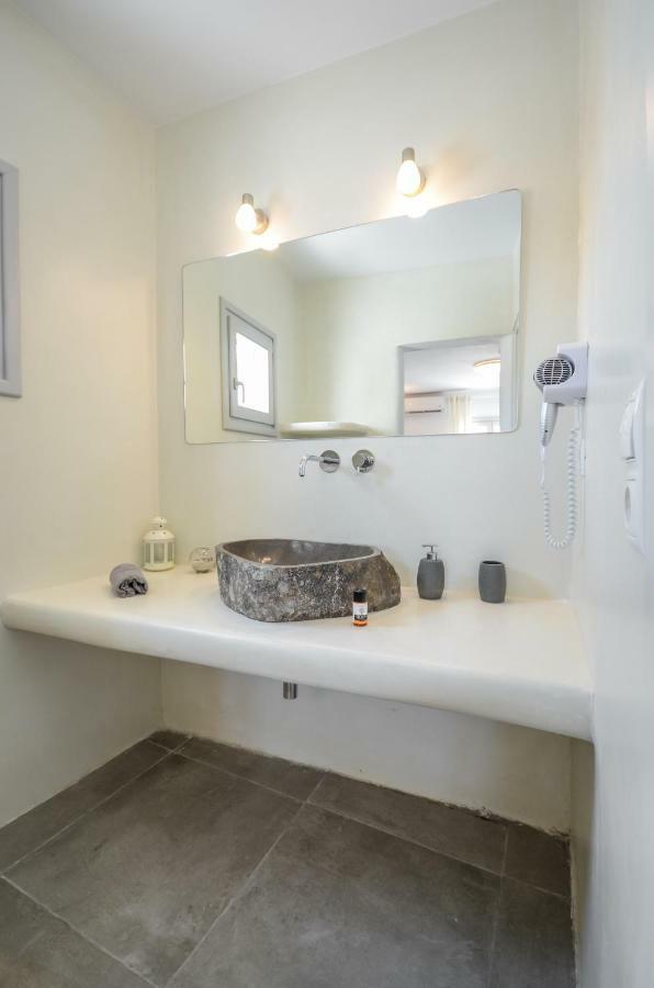 Cycladic Breeze Apartment Naxos City ภายนอก รูปภาพ